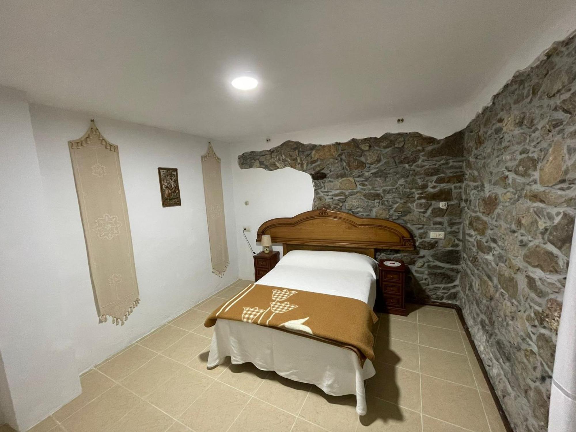 Hotel El Nuevo Semellon Aceptamos Mascotas Tineo Kültér fotó