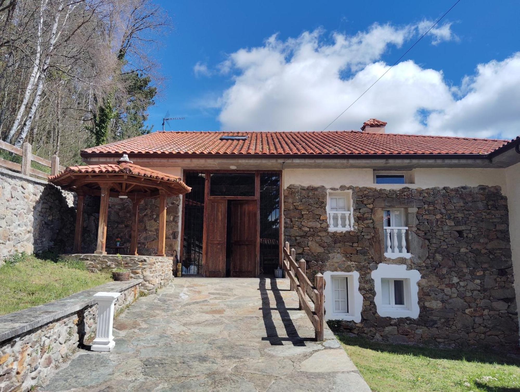 Hotel El Nuevo Semellon Aceptamos Mascotas Tineo Kültér fotó